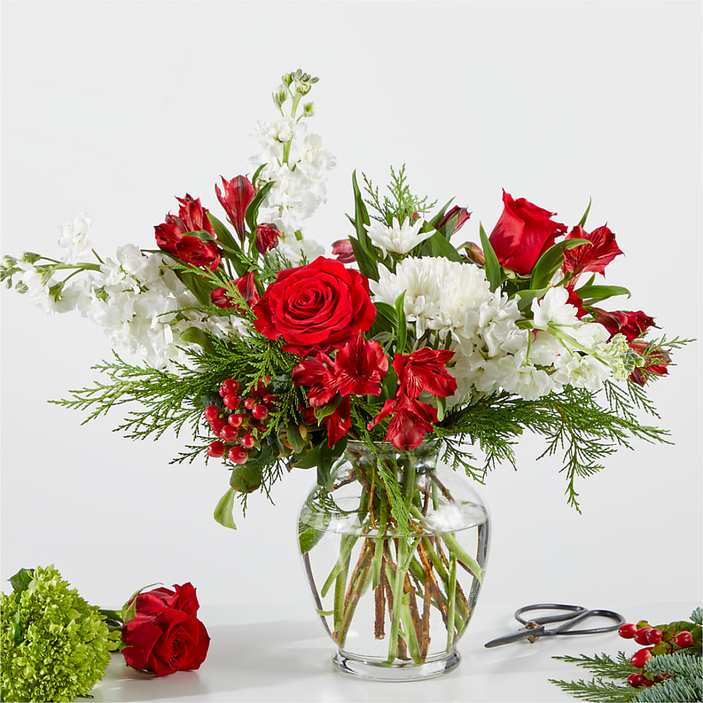 Merry Moment Bouquet – A Florist Original – VEEDERSBURG FLORIST & GIFTS, Veedersburg IN