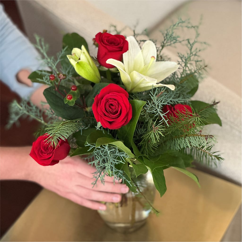 Glittering Lights Bouquet – VEEDERSBURG FLORIST & GIFTS, Veedersburg IN