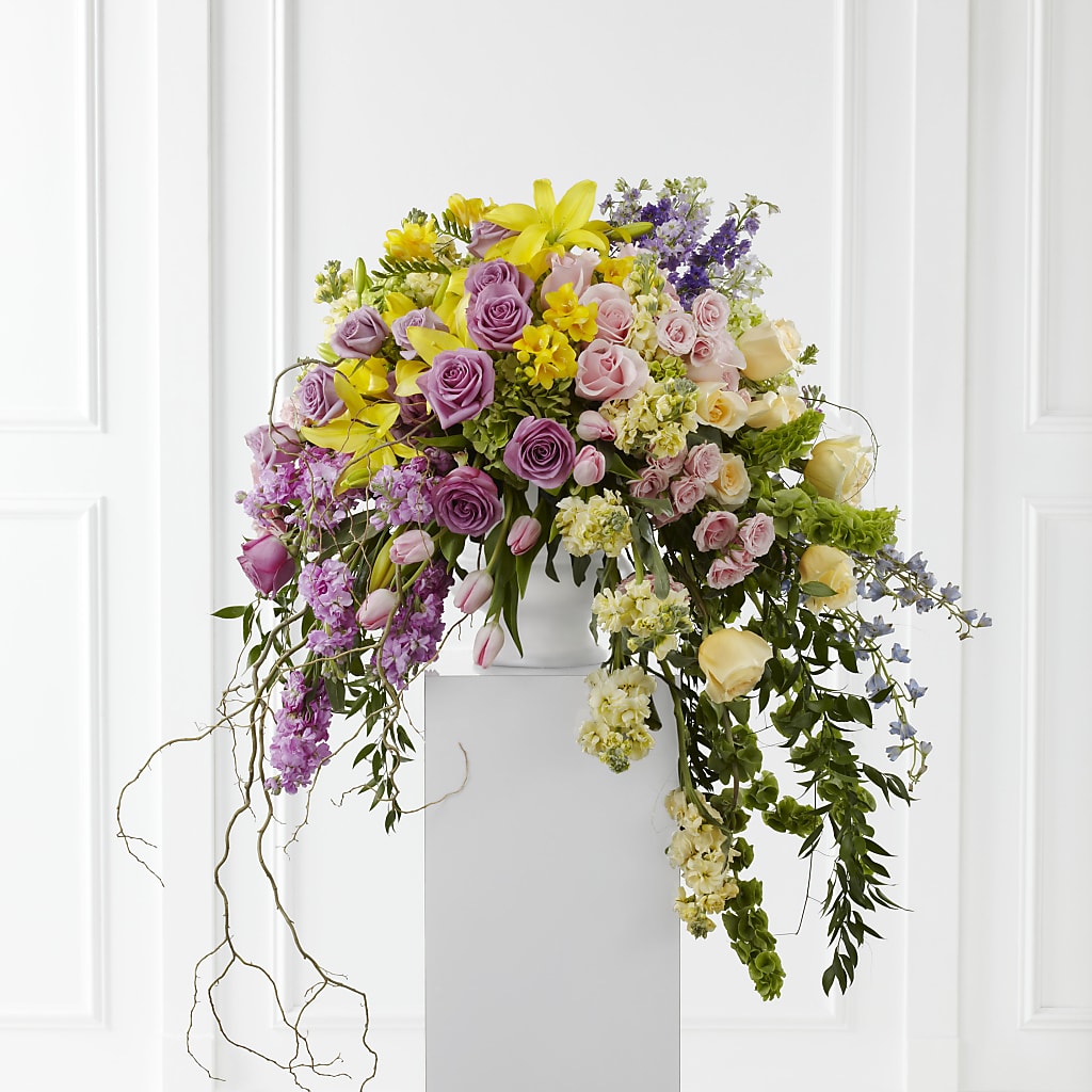 Display of Affection Arrangement – VEEDERSBURG FLORIST & GIFTS, Veedersburg IN