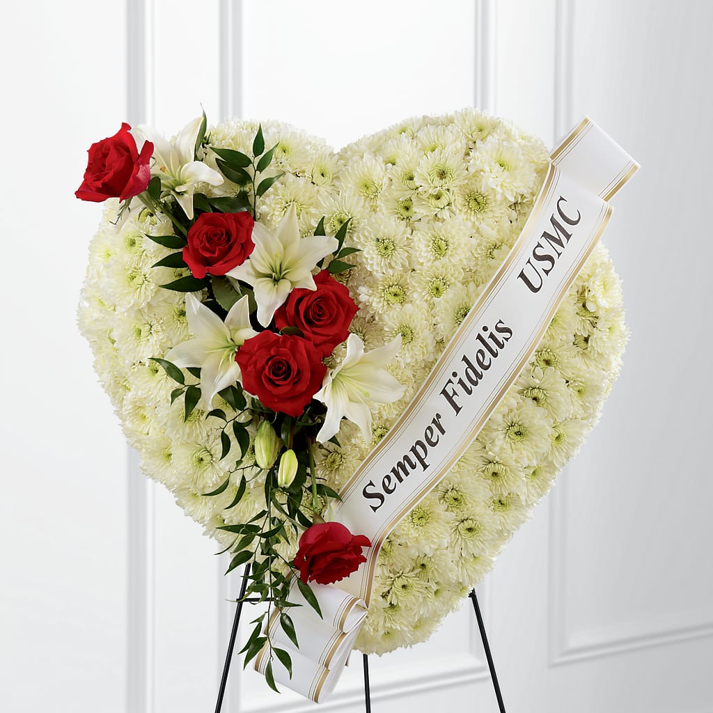 Heartfelt Hero Standing Heart – VEEDERSBURG FLORIST & GIFTS, Veedersburg IN