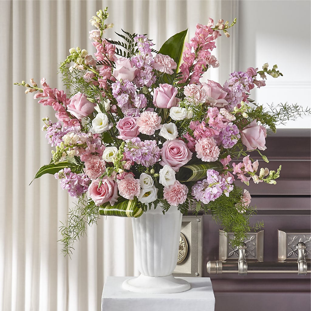 Divine Comfort Arrangement – VEEDERSBURG FLORIST & GIFTS, Veedersburg IN