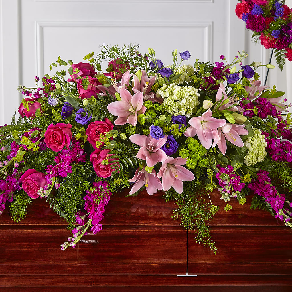 Radiant Tribute Casket Spray – VEEDERSBURG FLORIST & GIFTS, Veedersburg IN