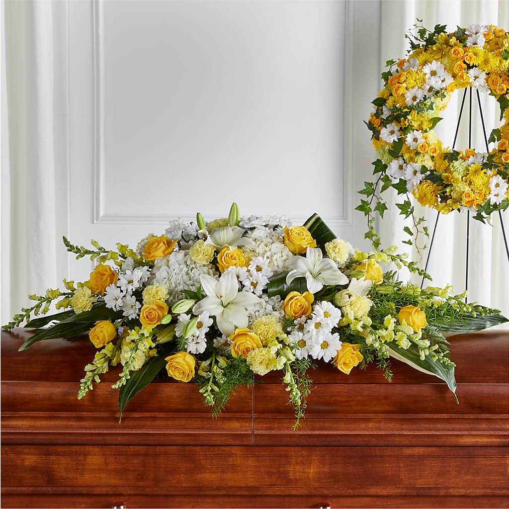 Golden Harmony Casket Spray – VEEDERSBURG FLORIST & GIFTS, Veedersburg IN
