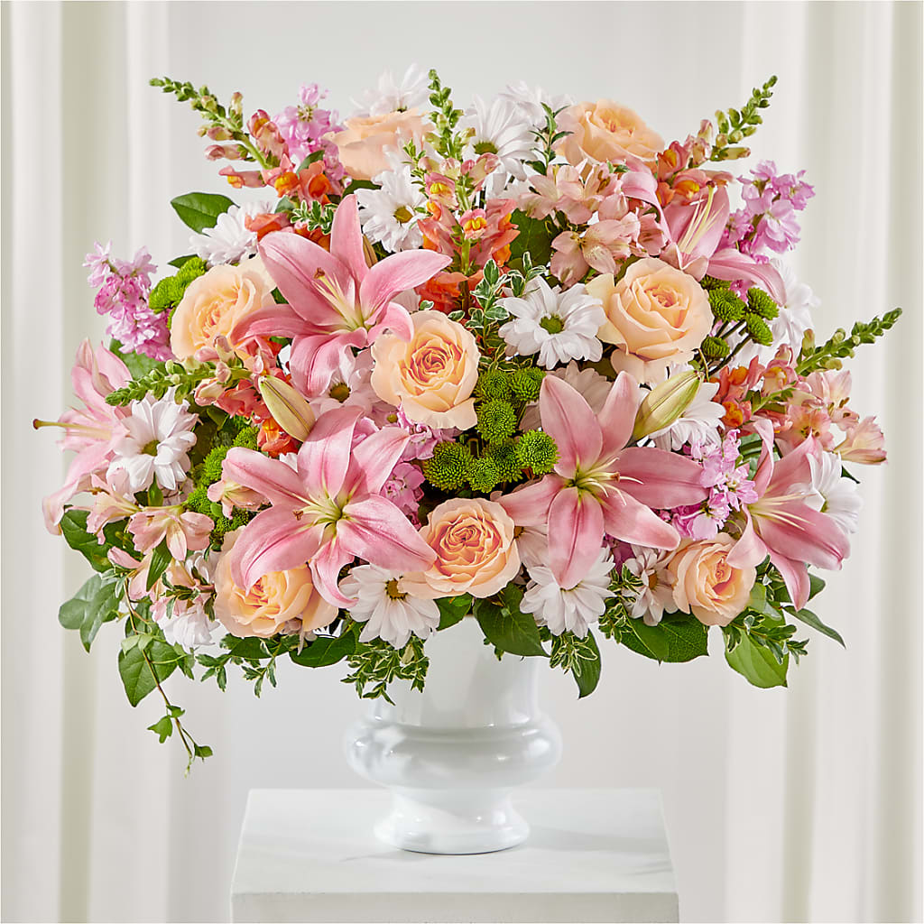 Heartfelt Gesture Urn Arrangement – VEEDERSBURG FLORIST & GIFTS, Veedersburg IN