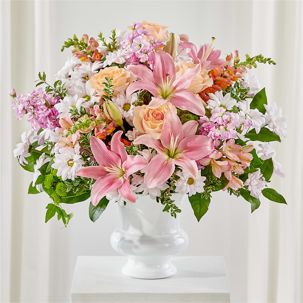 Heartfelt Gesture Urn Arrangement – VEEDERSBURG FLORIST & GIFTS, Veedersburg IN