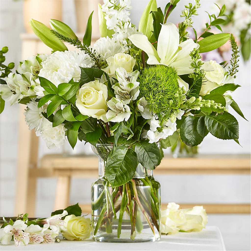 Classic Ivory – A Florist Original – VEEDERSBURG FLORIST & GIFTS, Veedersburg IN