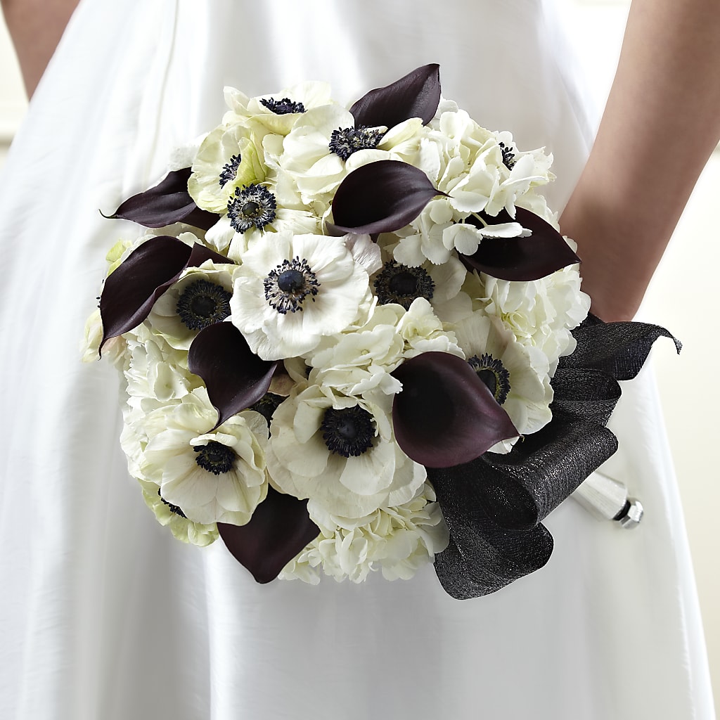 To Have and To Hold Bouquet – VEEDERSBURG FLORIST & GIFTS, Veedersburg IN