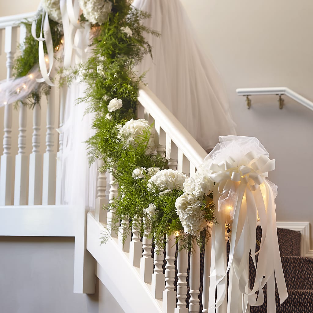 Champagne Dreams Garland – VEEDERSBURG FLORIST & GIFTS, Veedersburg IN