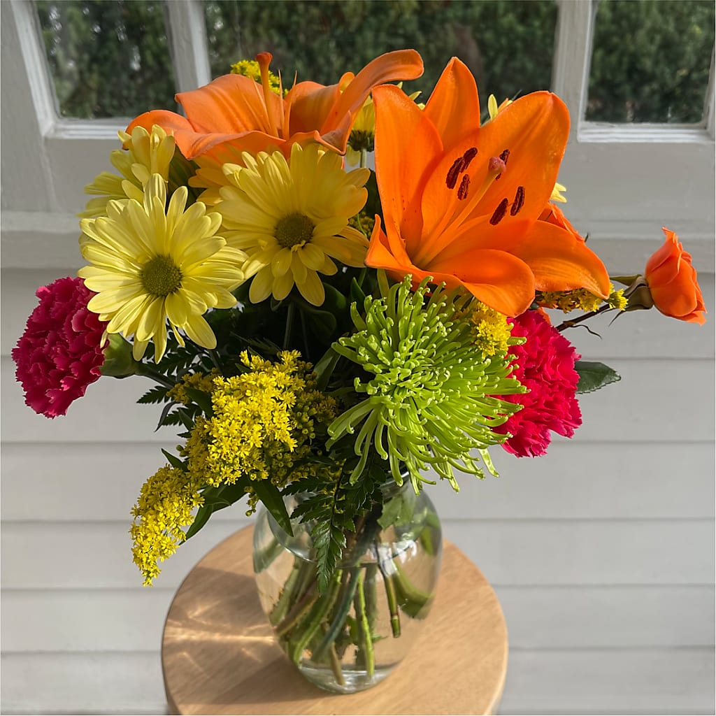 Bold & Bright – A Florist Original – VEEDERSBURG FLORIST & GIFTS, Veedersburg IN