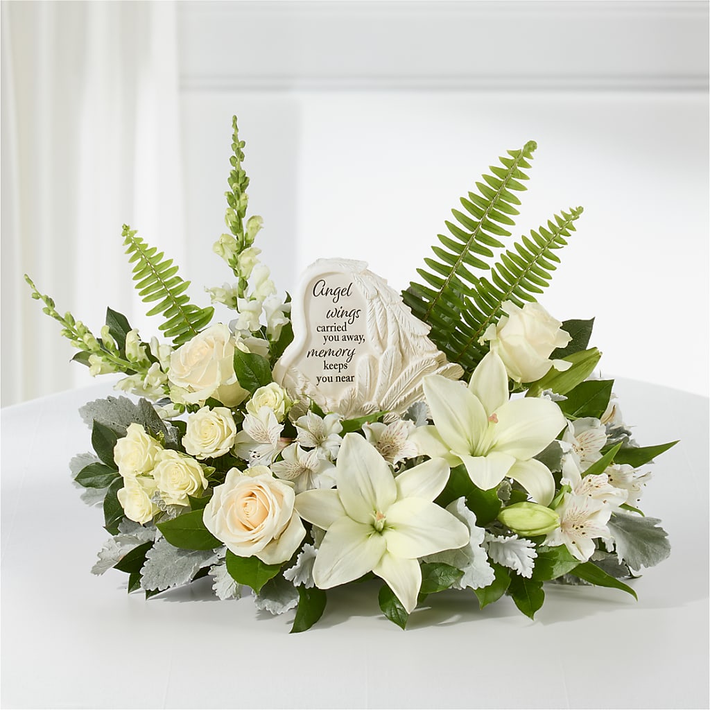 Holding You Close Arrangement – VEEDERSBURG FLORIST & GIFTS, Veedersburg IN