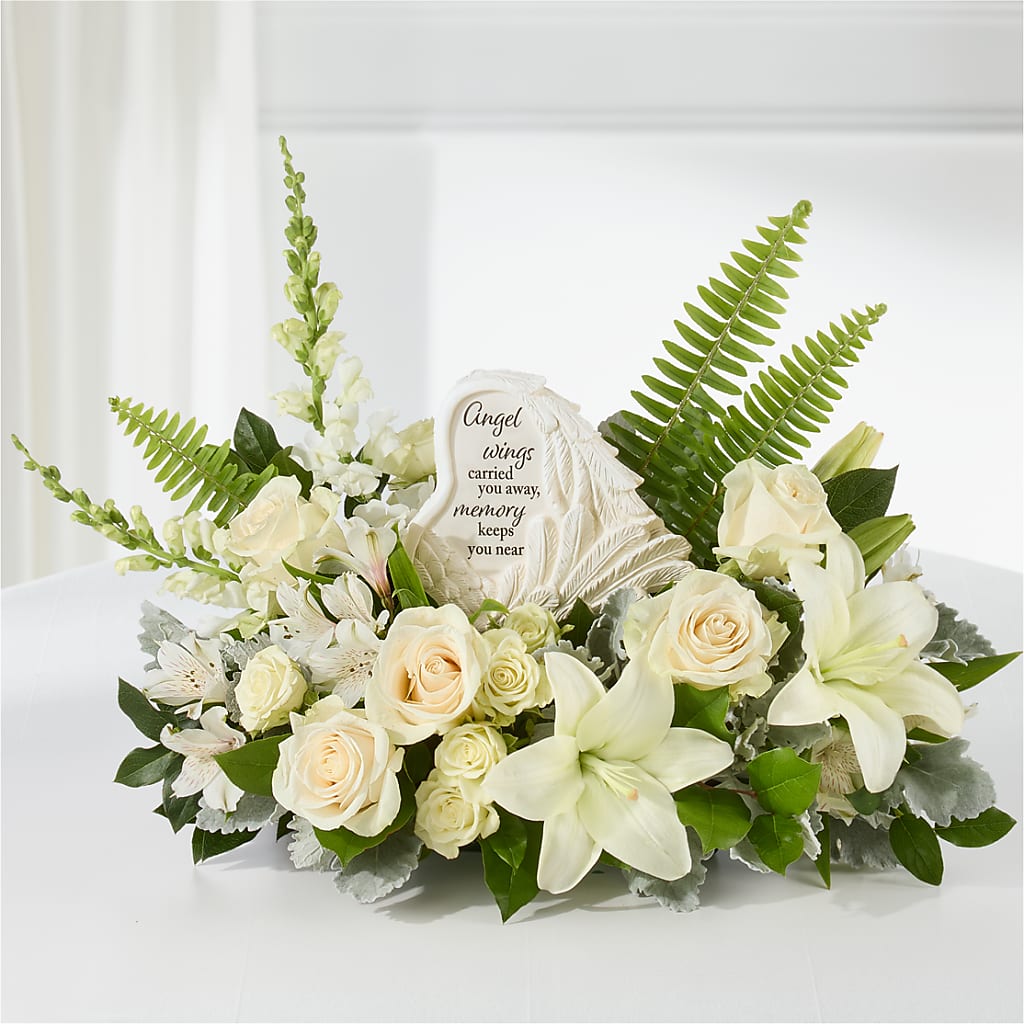 Holding You Close Arrangement – VEEDERSBURG FLORIST & GIFTS, Veedersburg IN