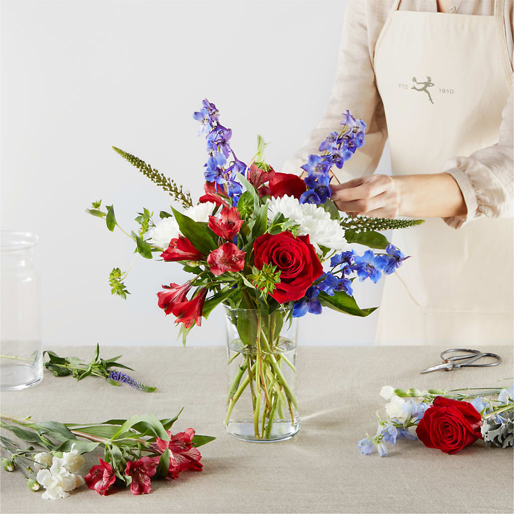 Star Spangled - A Florist Original – VEEDERSBURG FLORIST & GIFTS, Veedersburg IN