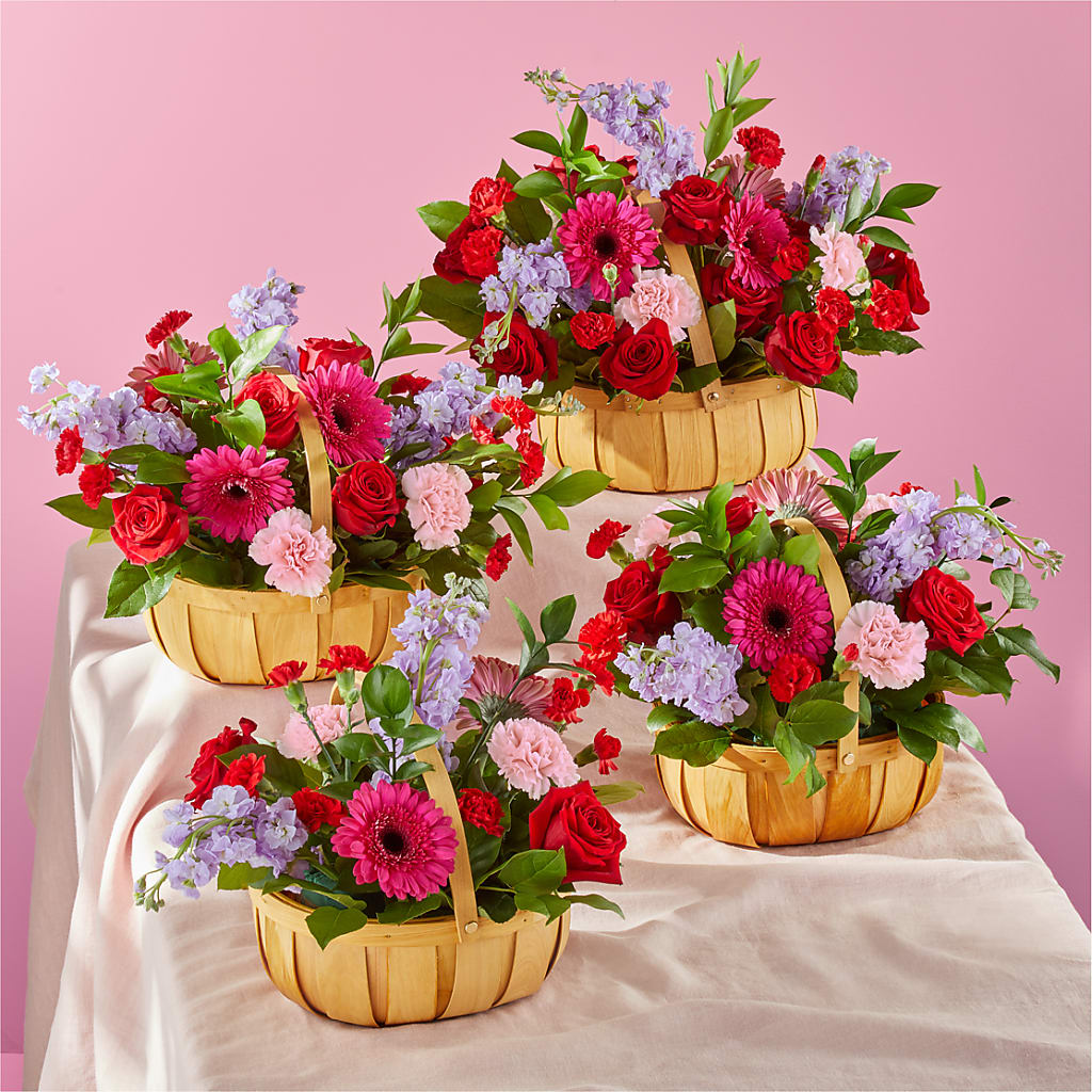 Pink Picnic Basket – VEEDERSBURG FLORIST & GIFTS, Veedersburg IN
