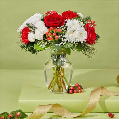 Chance of Flurries Bouquet – VEEDERSBURG FLORIST & GIFTS, Veedersburg IN