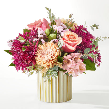 Berry Cobbler Bouquet with Ivory Vase – VEEDERSBURG FLORIST & GIFTS, Veedersburg IN
