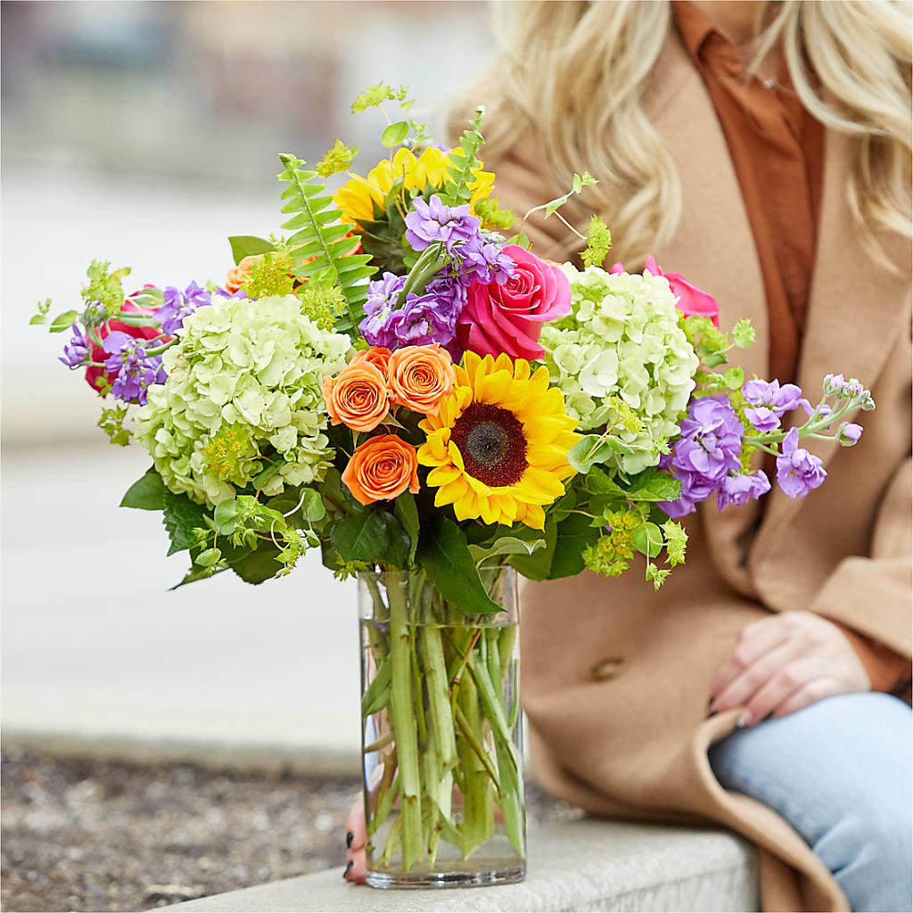 Vibrant Greetings Bouquet – VEEDERSBURG FLORIST & GIFTS, Veedersburg IN